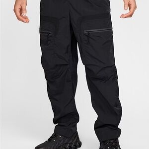 Nike Men's Black Cargo Pants